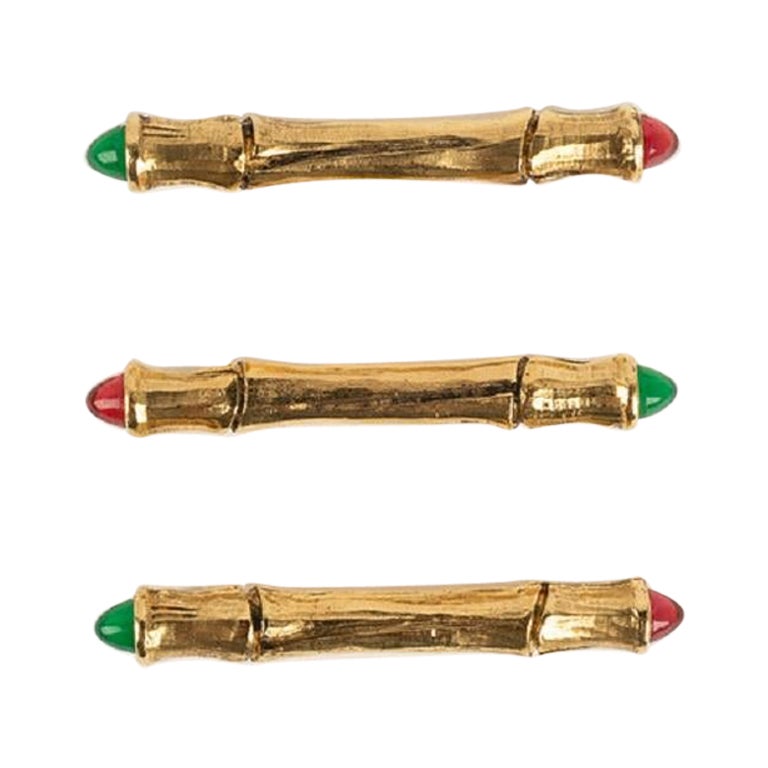 Chanel Set of 3 Brooches in Gold Metal, Red and Green Glass Paste For Sale