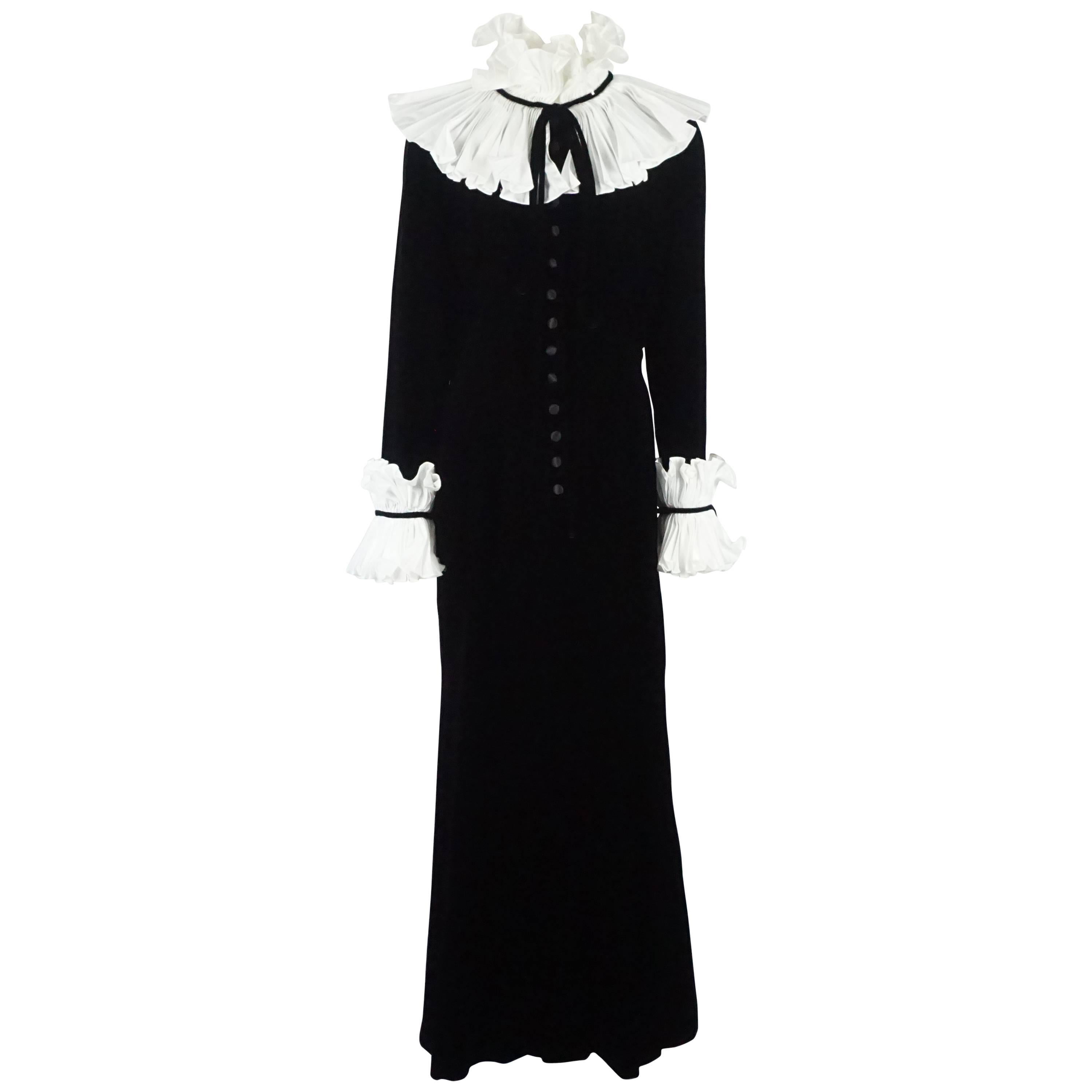 Oscar de la Renta Black and White Velvet and Silk Taffeta Gown Sz 12, c1990s