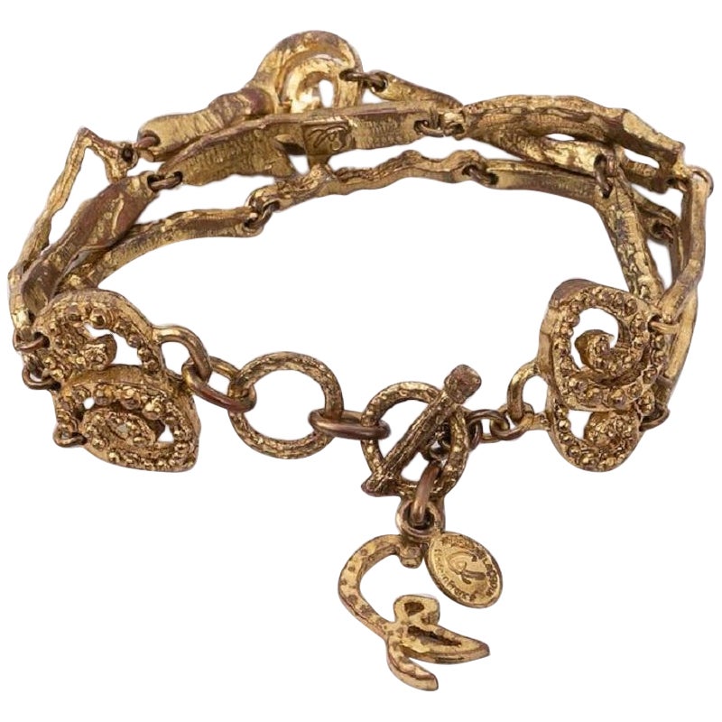 Christian Lacroix Vergoldetes Metallarmband im Angebot