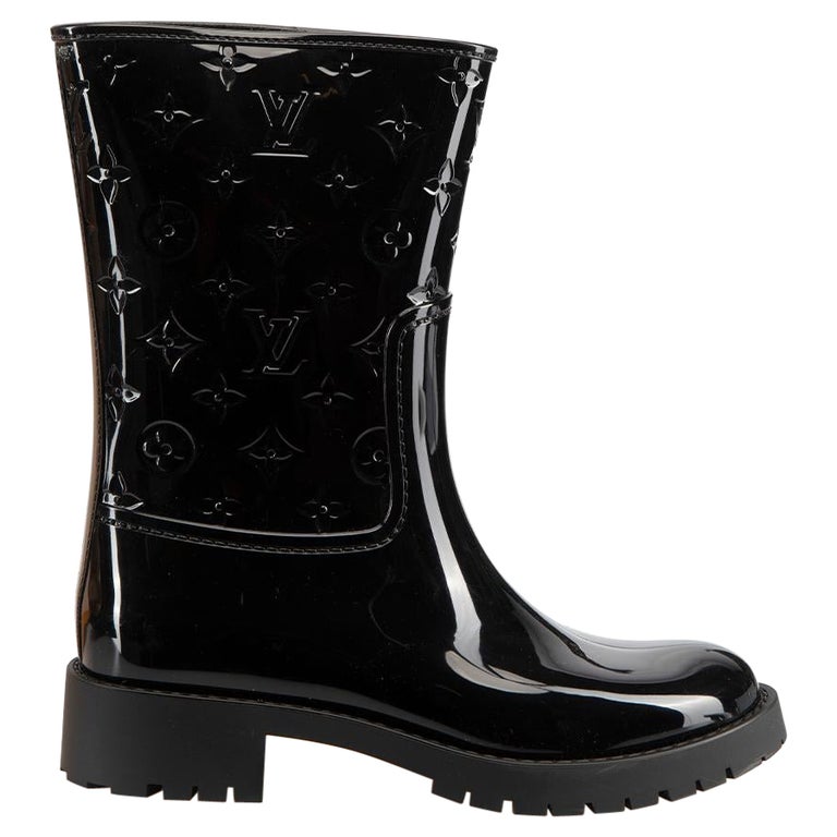 Louis Vuitton Flat Boots - 4 For Sale on 1stDibs