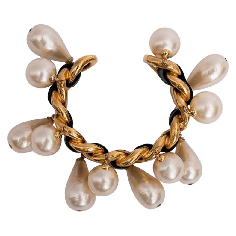 Chanel Gilded Metal and Leather Bracelet