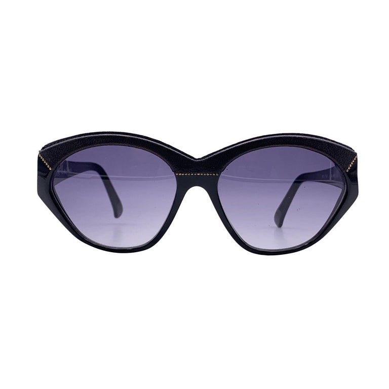 Plateaux Black Uni-Sex Cat-Eye Sunglasses