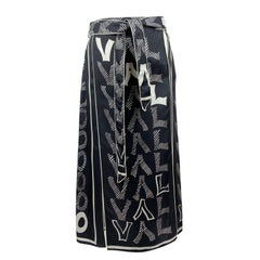 Schwarzer und weißer Midirock mit Logo aus Seide von Valentino, Größe 42 IT