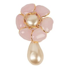 Augustine Flower Gold-Plated Pendant Brooch in Pink Glass Paste and Navy Beads