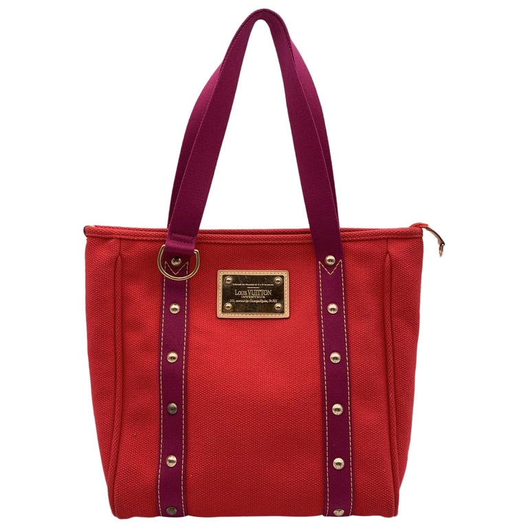 Louis Vuitton Red Monogram Squishy Drawstring Shoulder Bag 5LVJ1026