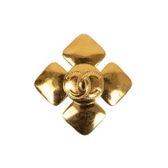 Vintage Chanel Brooch in Gilded Metal, Fall 1997