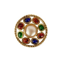 Chanel Round Brooch in Gilded Metal