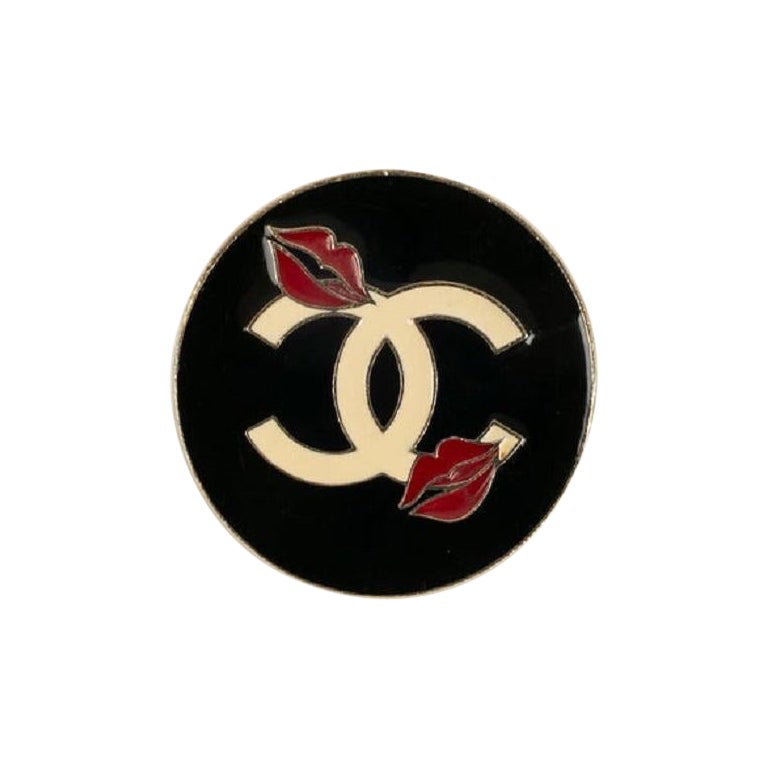 Chanel Champagne and Enamel Metal Pins, 2004 For Sale