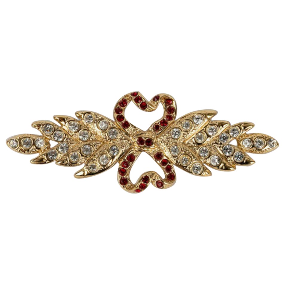 Yves Saint Laurent Haute Couture Gold Plated Metal Brooch with Rhinestones For Sale