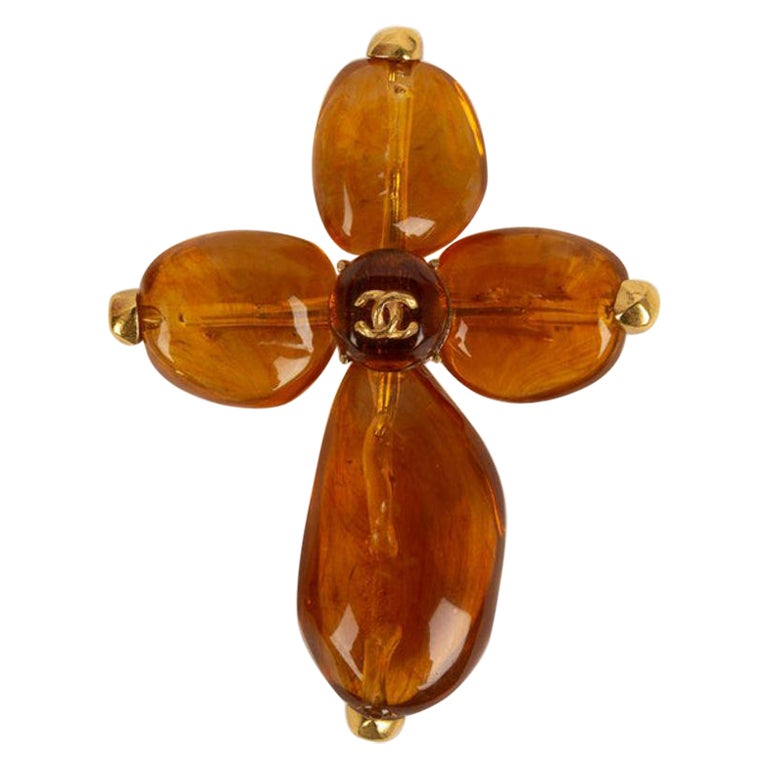 Chanel Resin Spring 1999 Brooch For Sale