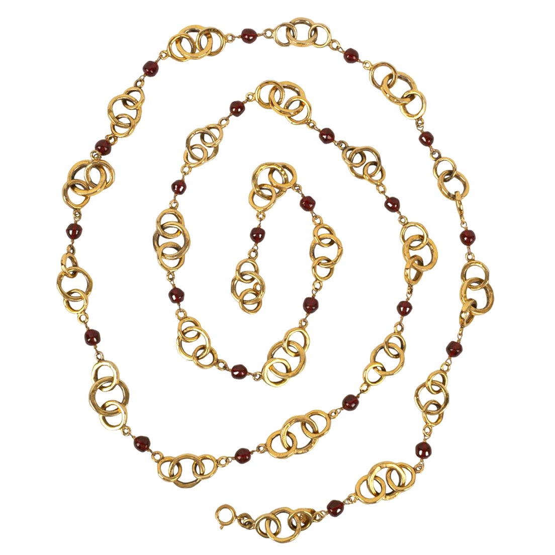 Chanel Long Necklace in Gold Metal and Red Glass Beads, 1984 For Sale