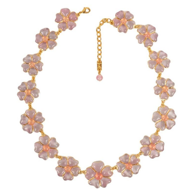 Augustine Necklace in Gold Metal and Pink Glass Paste Flowers For Sale