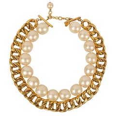 Chanel Halskette aus Gold Metallkette und Perlenperlen