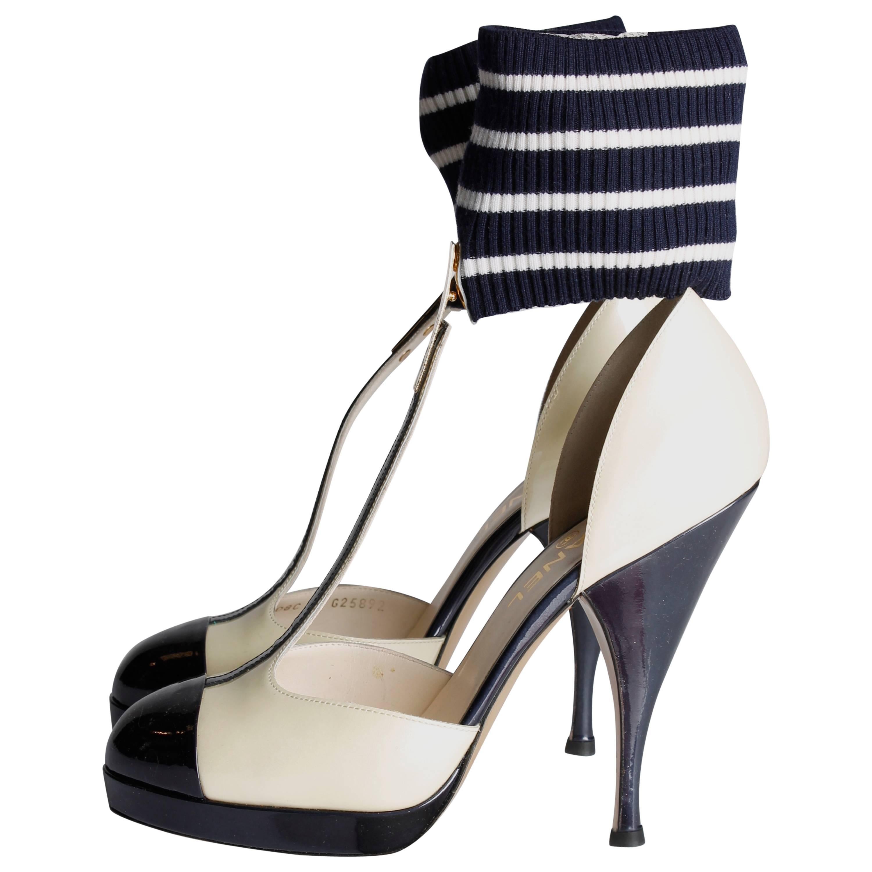 Chanel T Strap Ankle Cuff Pumps - dark navy blue/champagne patent leather