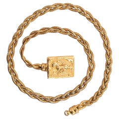 Retro Chanel Gilded Metal with a Rectangular Hammered Buckle Belt