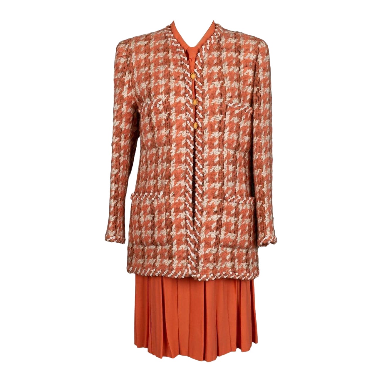 Costume plissé Chanel Haute Couture orange en soie et tweed en vente