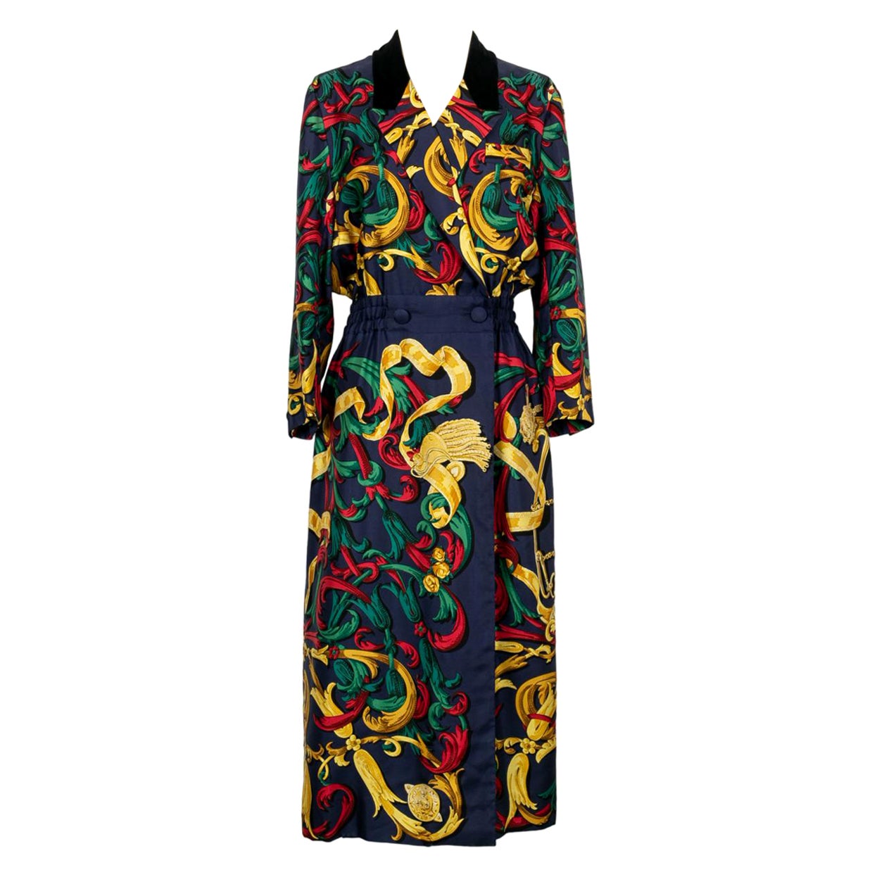 Robe en soie avec bordures en velours noir Hermès en vente