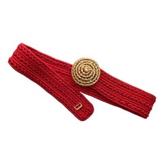 Ceinture Yves Saint Laurent en passementerie rouge avec boucle en métal doré