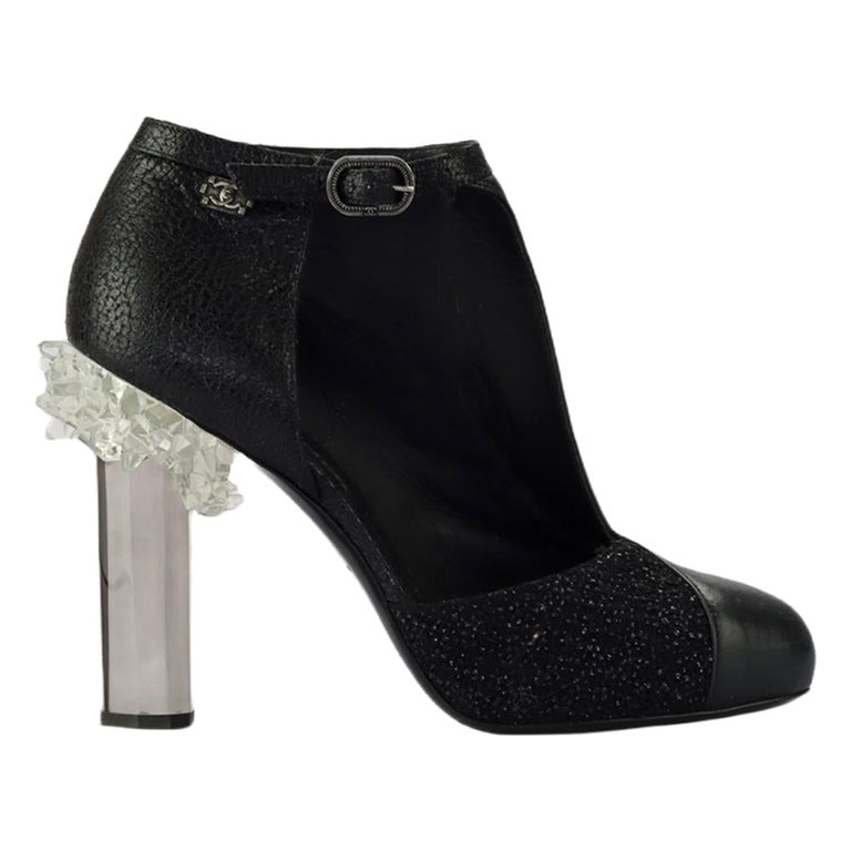 Chanel 2012 Tweed And Leather Ankle Boots Eu 38.5 Uk 5.5 Us 8.5 at 1stDibs