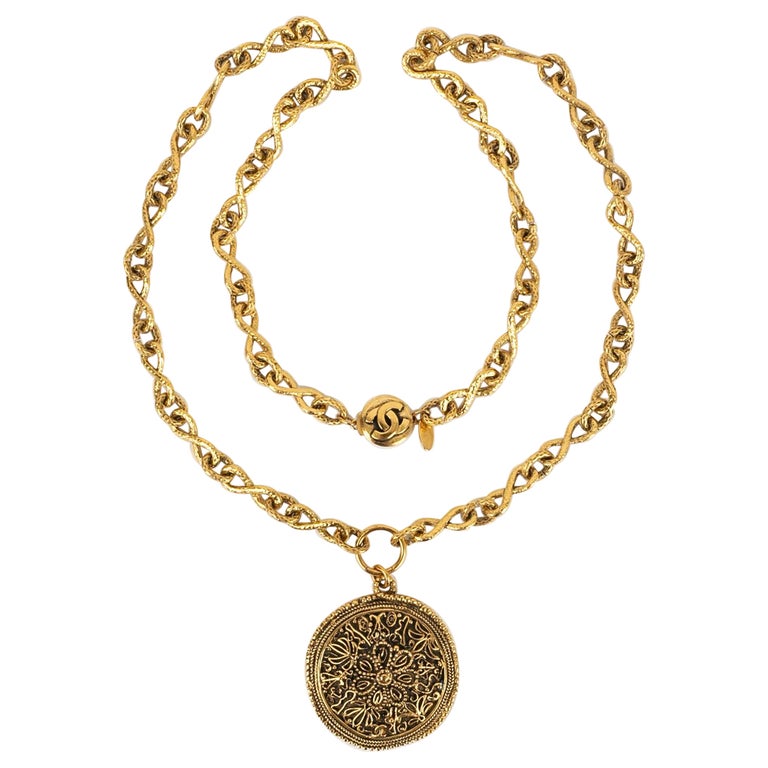 Chanel Gold Chain Necklace - 593 For Sale on 1stDibs  gold cc necklace, gold  chanel necklace, gold plated chanel necklace