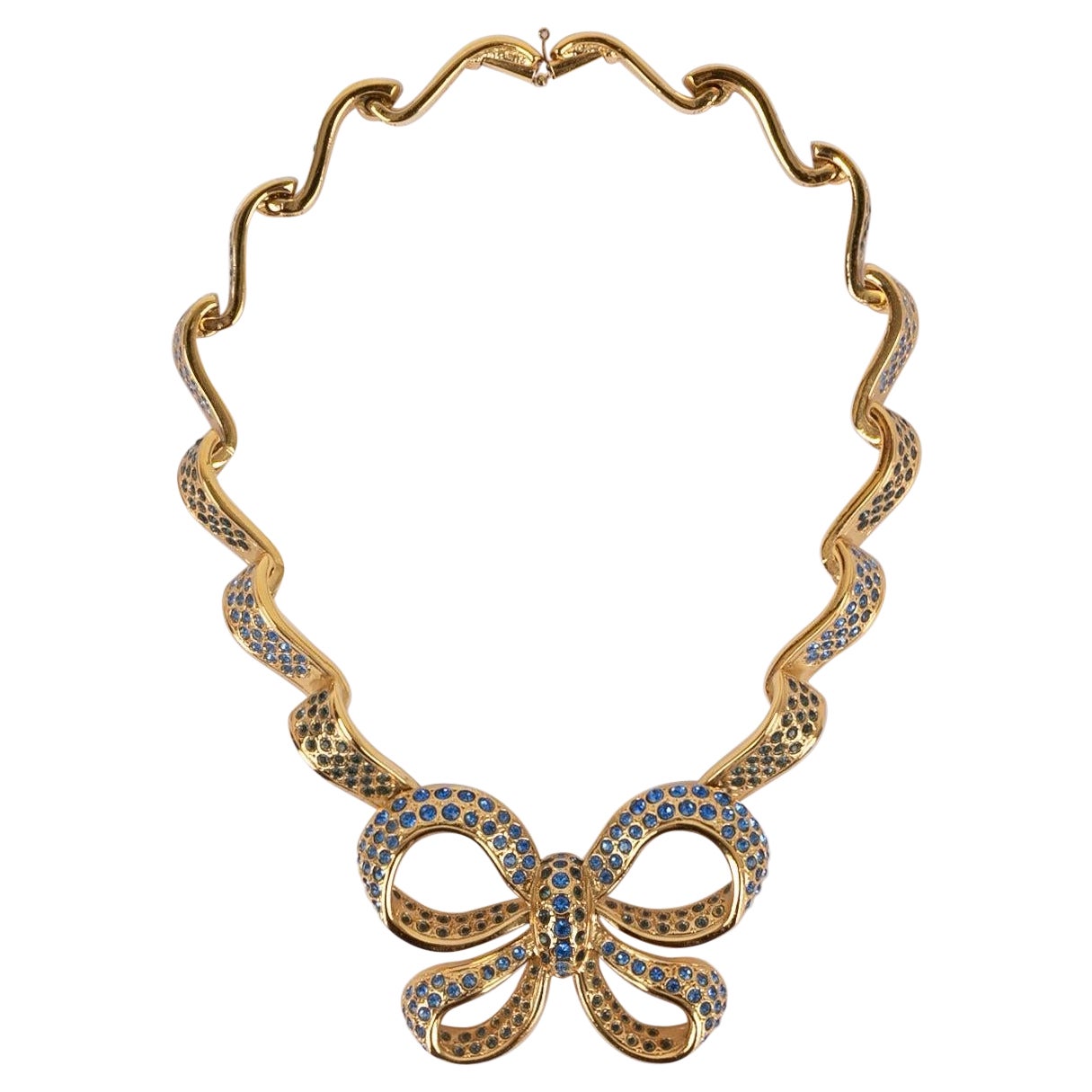 Yves Saint Laurent Bow Necklace in Gold Metal For Sale
