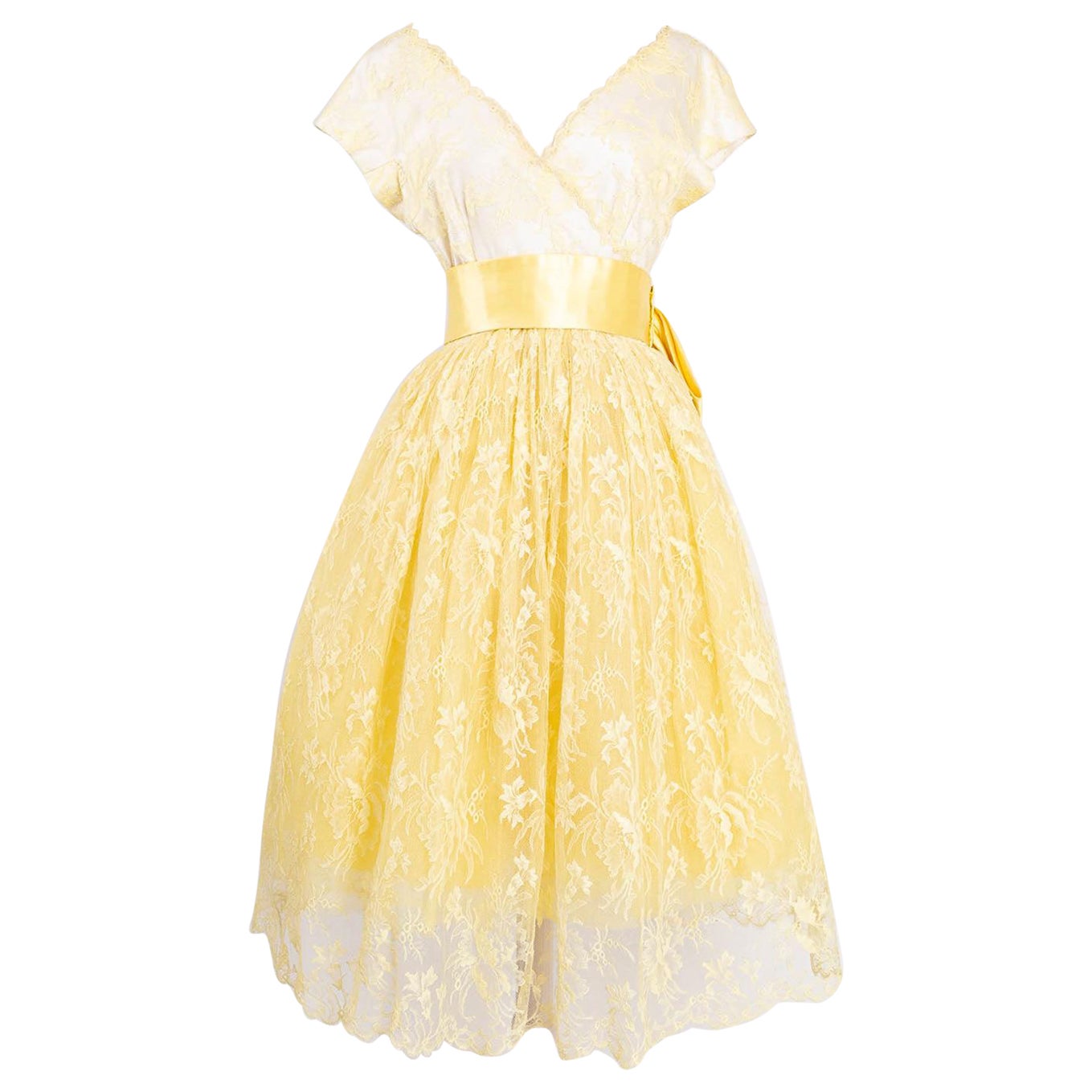 Lanvin par Castillo - Robe en dentelle jaune en vente