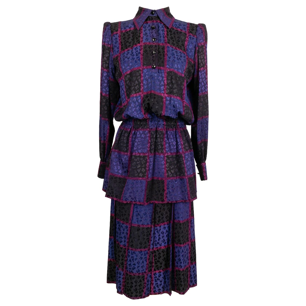 Yves Saint Laurent Haute Couture ensemble mauve en vente