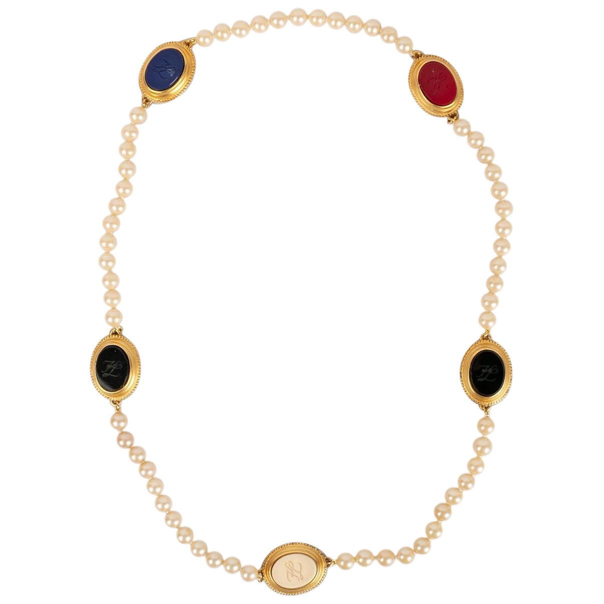 Karl Lagerfeld, collier de perles et cabochons multicolores en vente
