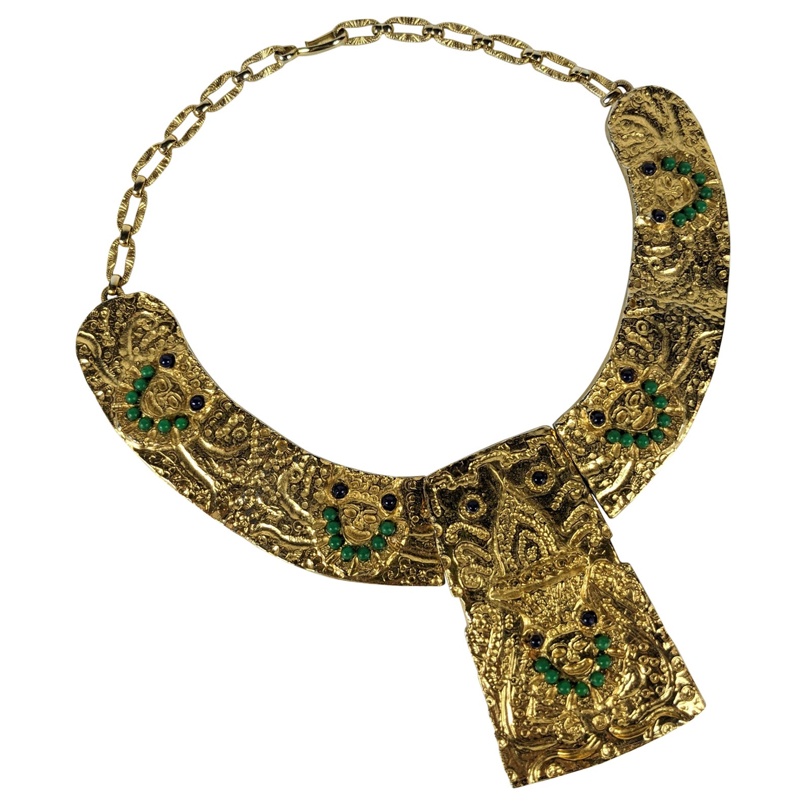 Collier doré des années 1960, motifs précolombiens en vente