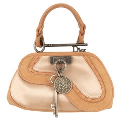 Christian Dior „Gaucho Mini“ Tasche Frühjahr/Sommer-Kollektion, 2006