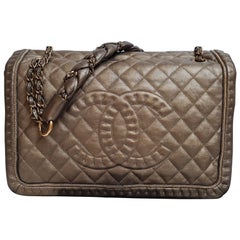Chanel Bronze CC gesteppte Istanbul Jumbo-Klappentasche