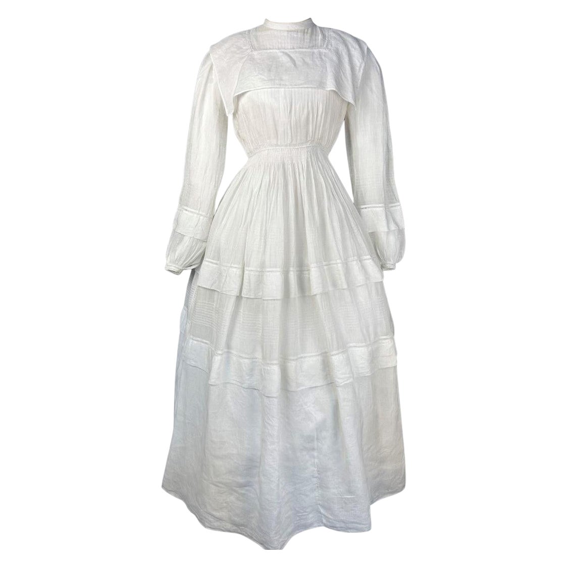 A pleated Muslin Cotton Crinoline Walking Day Dress - French Circa 1855 For Sale