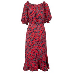 Rotes bedrucktes schulterfreies Midikleid aus Seide Größe M