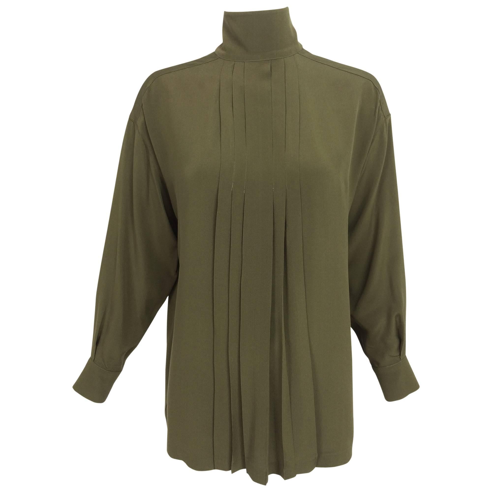 Chanel moss green silk crepe button back blouse 38  1990s