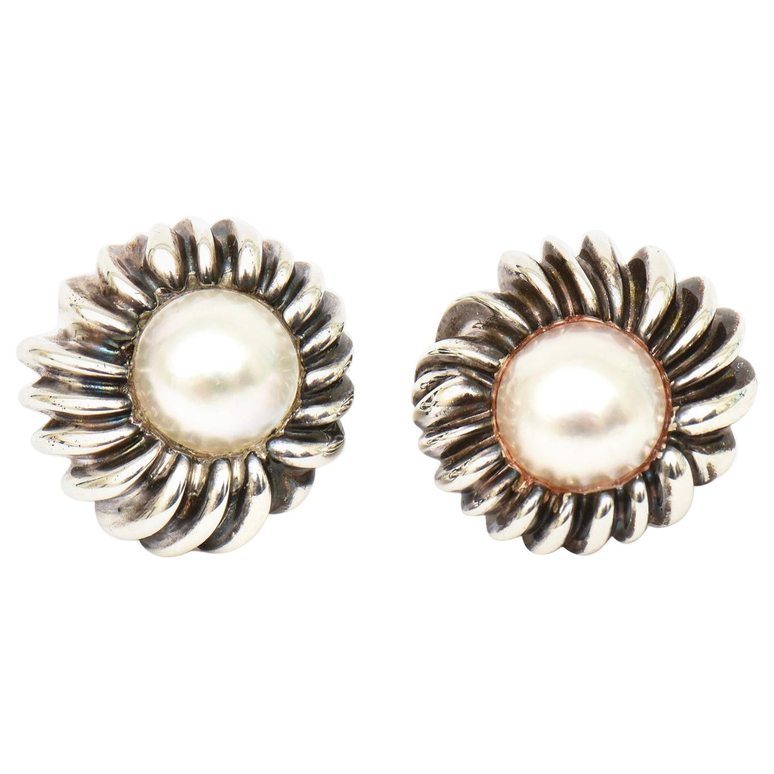 Vintage Tiffany and Co. Boucles d'oreilles à levier en argent sterling et perles de Mabe
