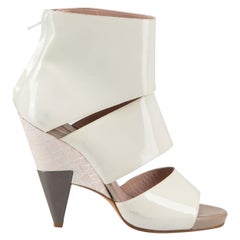 Chloé - Chaussures à talons en cuir verni gris gaufré Taille IT 39