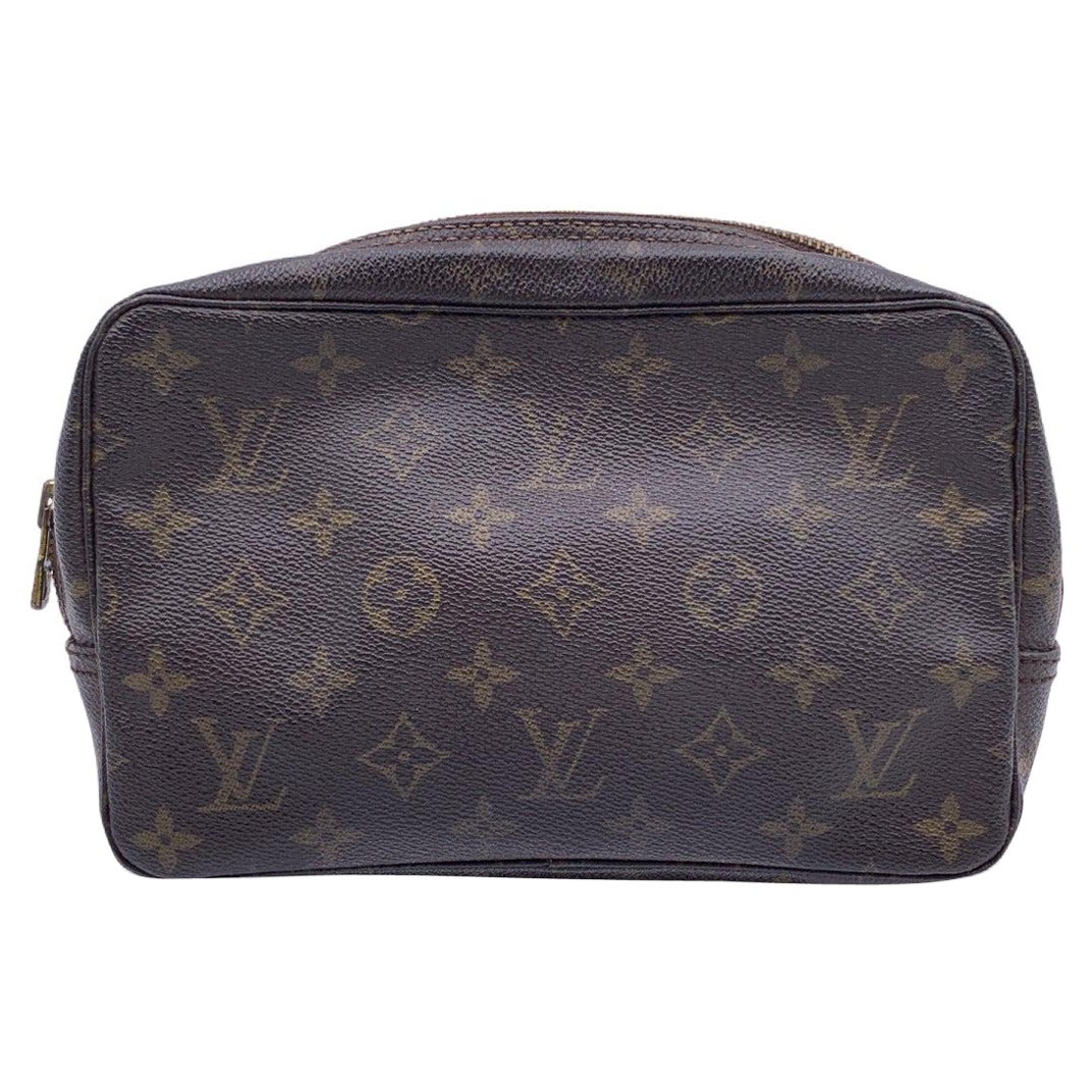 LOUIS VUITTON Trousse Toilette 23 Monogram Canvas Cosmetic Pouch-US