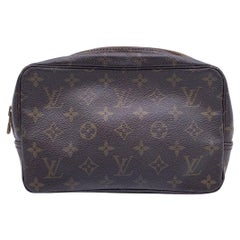 Louis Vuitton - Sac à maquillage de toilette 23 vintage en toile avec monogramme