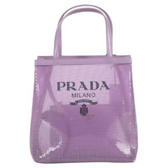 Prada Damen lila Logo Pailletten Mini Tote & Beutel