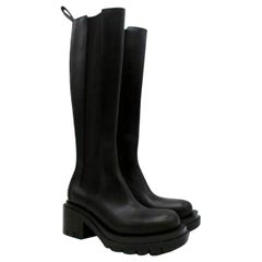 Louis Vuitton Women's 36 Black Rubber Rainboots Tall Rain Boots 9L1221 For  Sale at 1stDibs