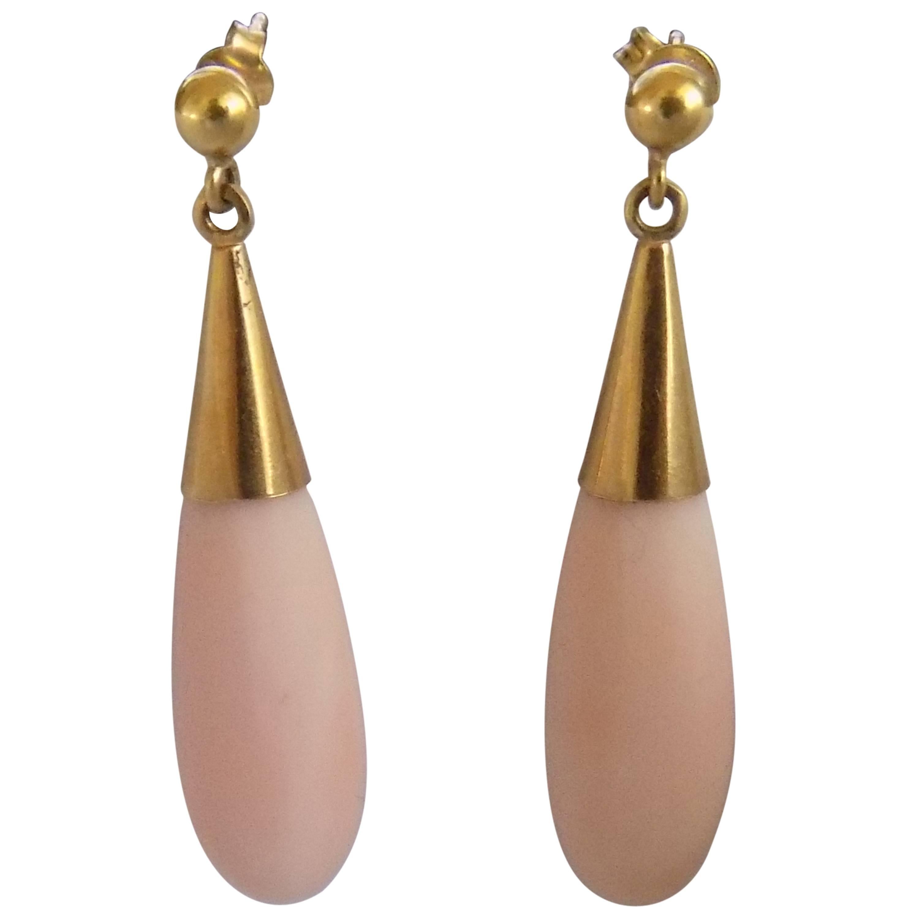 18kt Gold Pink Coral Earrings For Sale