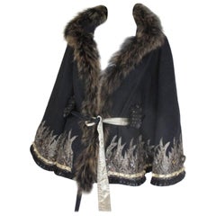 Vintage Embroidered belted cape with fox fur collar 