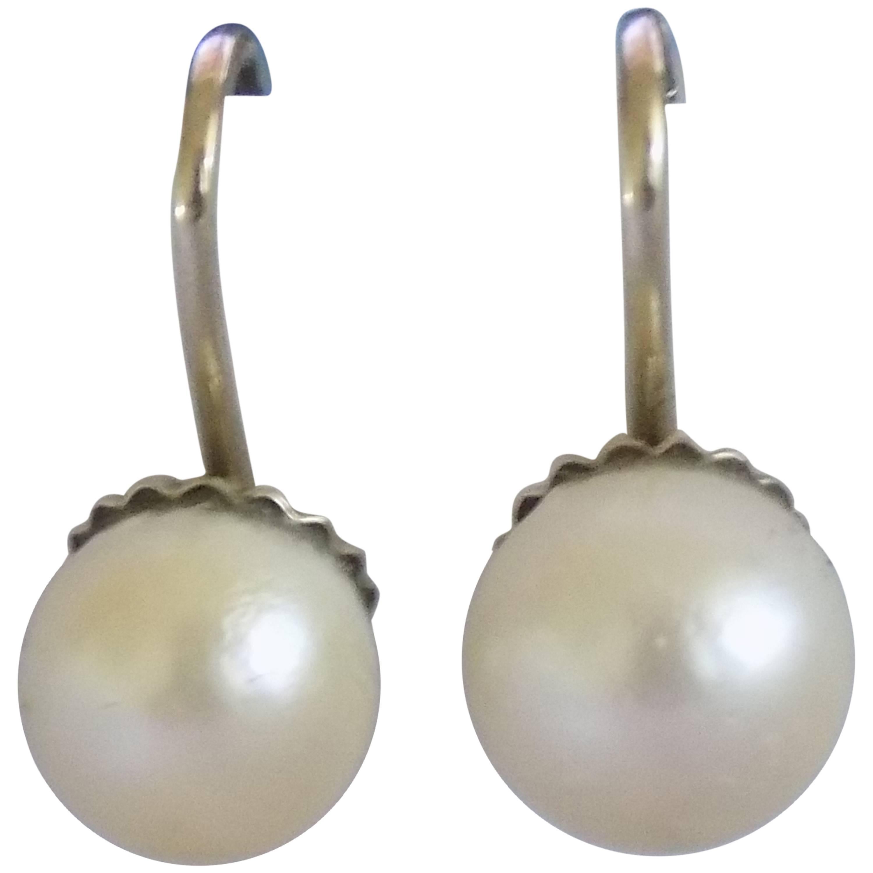 18kt Gold Pearl Earrings For Sale