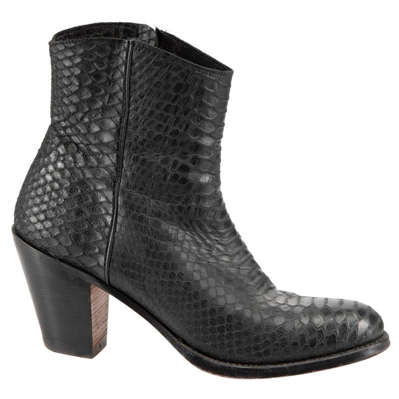 Black Python Leather Cuban Heel Boots Size IT 39 For Sale