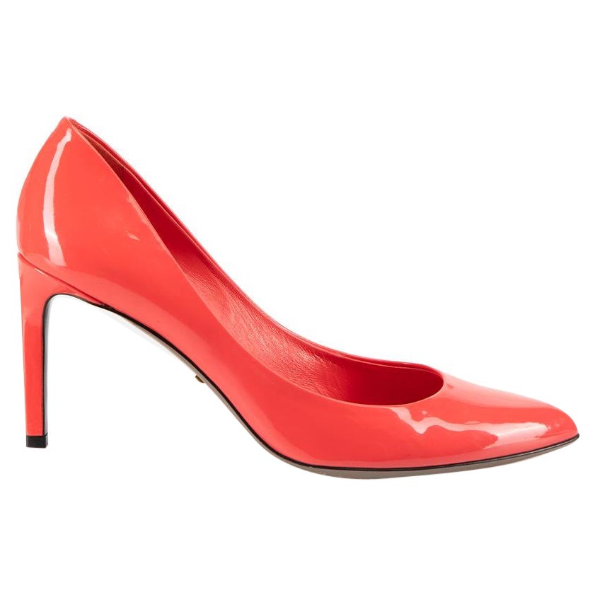 Coral Patent Leather Pointed Toe Heels Size IT 38.5 For Sale