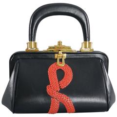 Roberta di Camerino vintage style leather bag with red Woven R logo