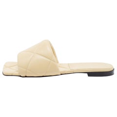 Bottega Veneta Cream Quilted Leather Lido Flat Slides Size 39.5