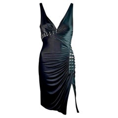 Versace H/W 2009 Schwarzes verziertes Kleid mit tiefem Ausschnitt und offenem Rückenausschnitt