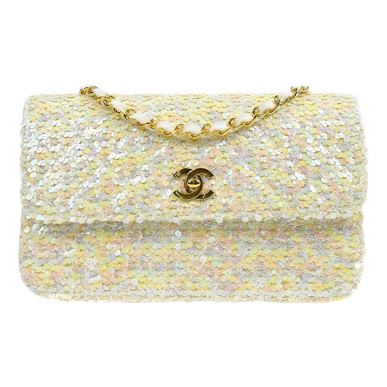 Chanel Rainbow Boucle Tweed Medium Classic Double Flap Bag GHW 67720 For  Sale at 1stDibs