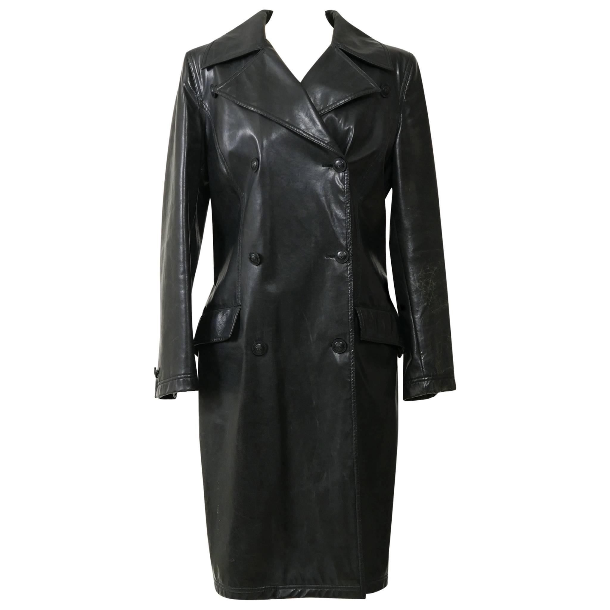 1990s GIANNI VERSACE Black Leather Trench Coat For Sale
